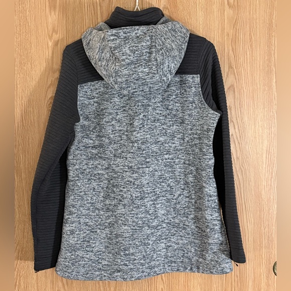 The North Face Indi 2 Hooded Heathered Gray and Black Parka Jacket - Picture 2 of 5